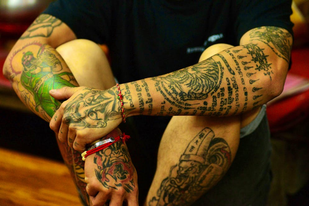 Gli inchiostri usati per i tatuaggi possono indebolire a lungo termine le difese immunitarie dell'organismo.