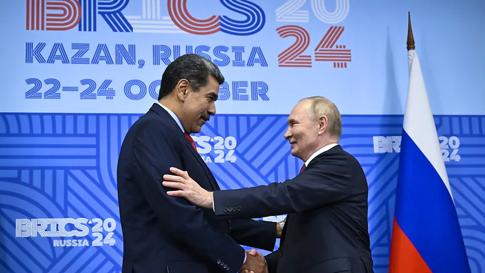 L'incontro tra il presidente venezuelano Nicolas Maduro (a sinistra) e quello russo Vladimir Putin (a destra) non ha cambiato le sorti del Venezuela, che non sarà parte dei Brics.