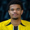 Zachary Athekame, posiert beim Portraittermin der Berner Young Boys fuer die Super League Saison 2024/25, im Stade de Suisse, am Freitag, 19. Juli 2024, in Bern. (KEYSTONE/Marcel Bieri)