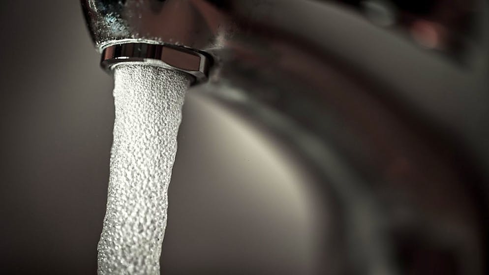 Behörden geben Flaschen ab. Thurgauer Gemeinde warnt vor verunreinigtem Trinkwasser