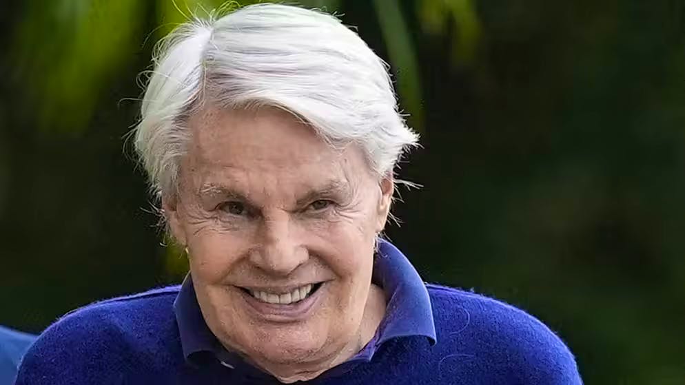 L'ancien PDG d'Abercrombie & Fitch, Michael Jeffries, mardi, après une audience au tribunal de West Palm Beach, en Floride. 