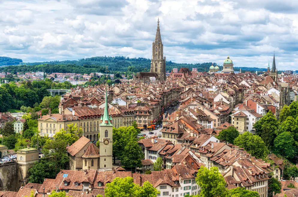 Domicilié en Ville de Berne, ce couple a durant des années trompé les autorités en prétendant vivre avec le minimum vital et ne pas pouvoir payer ses dettes alors qu'il disposait d'une fortune au Liechtenstein.