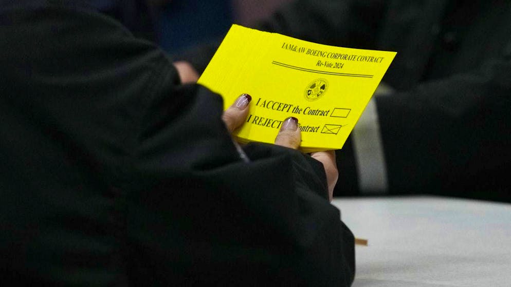 The wage dispute at US aircraft manufacturer Boeing has been going on for several weeks.