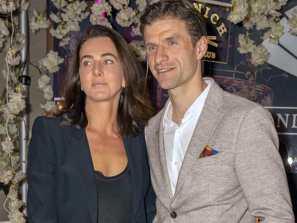 Suddenly Thomas and Lisa Müller unfollow each other on social media | blue  News