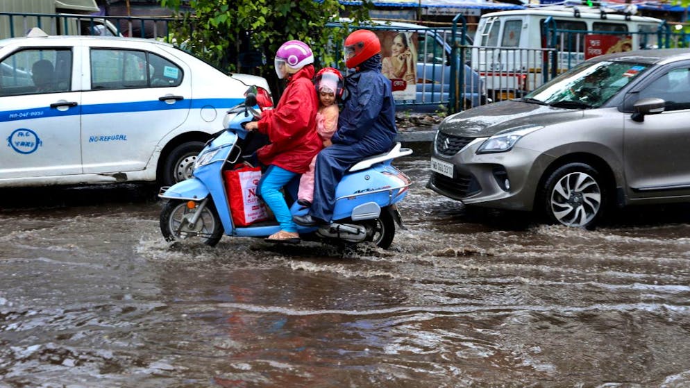 Forti piogge hanno già iniziato a cadere sulle regioni interessate, in attesa del ciclone Dana.