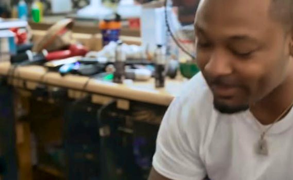 Hairdresser Donte is hoping for a Harris victory. 