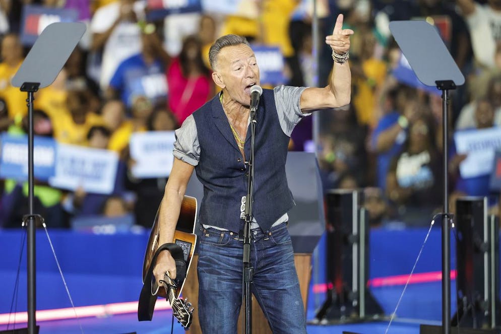 «Donald Trump corre per diventare un tiranno americano e non capisce il vero spirito di questo Paese», ha attaccato Bruce Springsteen.