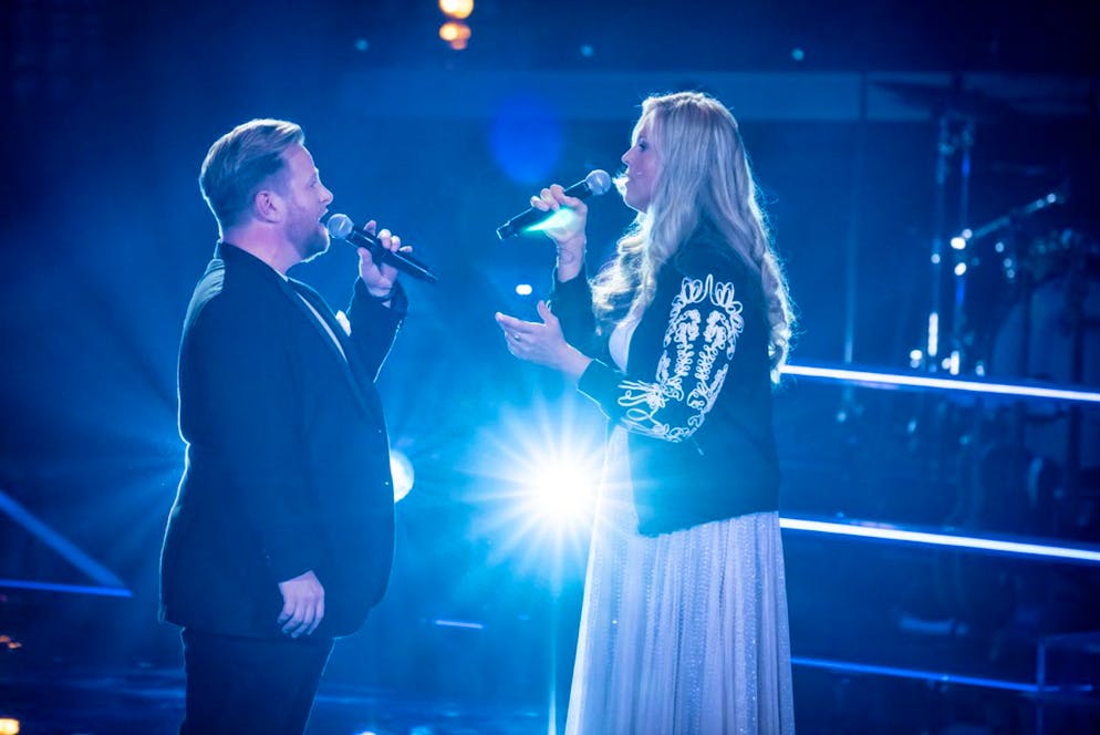 Kandidatin weigert sich, zu singen – und kommt trotzdem weiter. Ein so gefühlvolles Duo darf nicht getrennt werden: Petter und Jennifer bleiben auch nach ihrer Performance des a-ha-Songs «Crying in the Rain» im Team Samu.