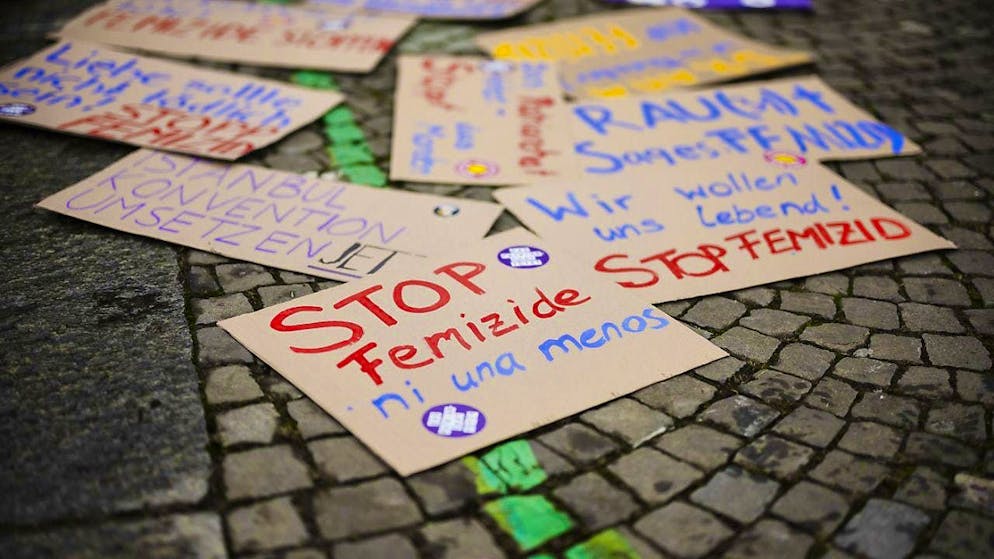 In a resolution, the SP calls for comprehensive victim protection and calls for a demonstration against violence against women. (archive picture)