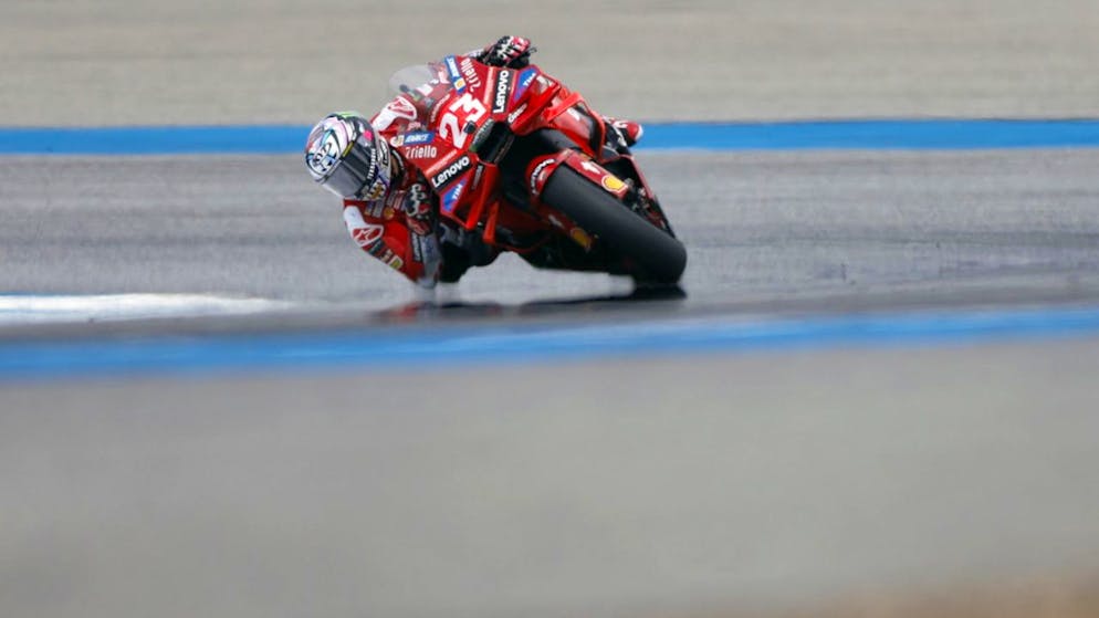 Enea Bastianini feierte im Sprint-Rennen in Buriram einen Start-Ziel-Sieg