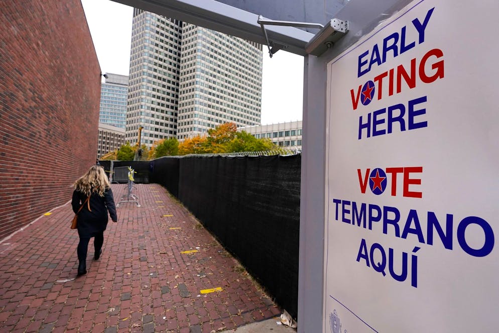 Wie Trumps Republikaner um wichtige Latino-Stimmen kämpfen - Gallery. Menschen mit Einwanderungsgeschichte sind eine wichtige Wählergruppe in den USA. (Archivbild)