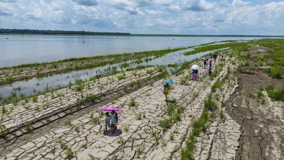 Fussmärsche für Trinkwasser. Wie die Dürre im Amazonas-Gebiet indigene Völker bedroht