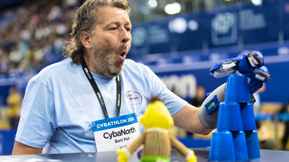 67 teams from 24 countries at the ETH Zurich Cybathlon in Kloten ZH - Gallery. 6000 spectators were there live on site.