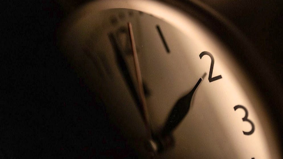 Early Sunday morning, the clocks in Switzerland were set back by one hour. (archive picture)