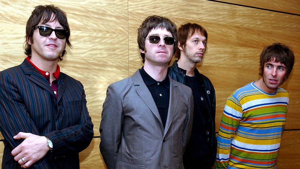 He died in Manchester in 1991, with Band Oasis gilded as the Mitbegründer of Britpop-Ära in Northwest England.