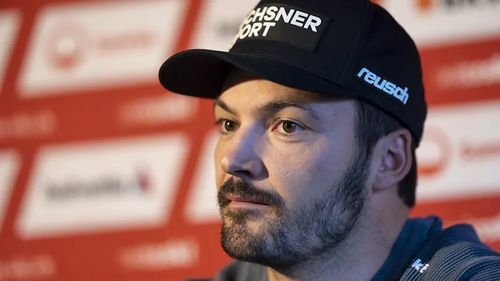 Loïc Meillard hat am Sonntag eine schmerzhafte Bandscheiben-Verletzung erlitten.