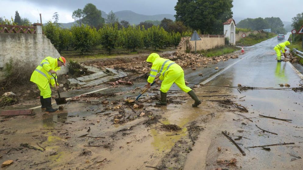 Maltempo in Spagna. Il Consiglio provinciale di Valencia allertò i suoi impiegati prima della popolazione