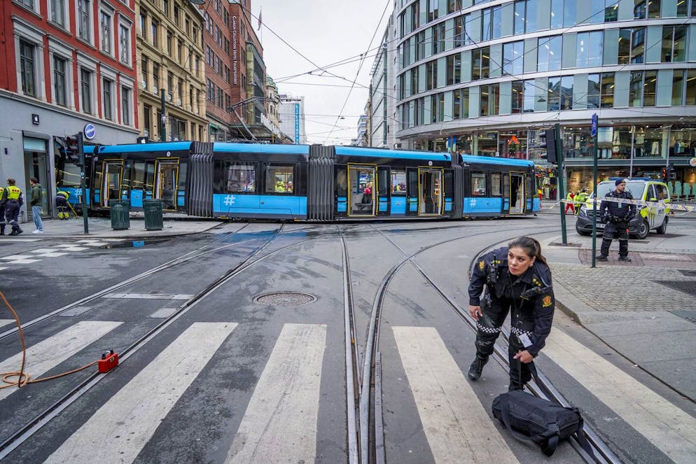 Tram fahrt in Oslo in Ladin. Strassenbahnfahrer Polizei arrived in Verdächtiger in the autumn.