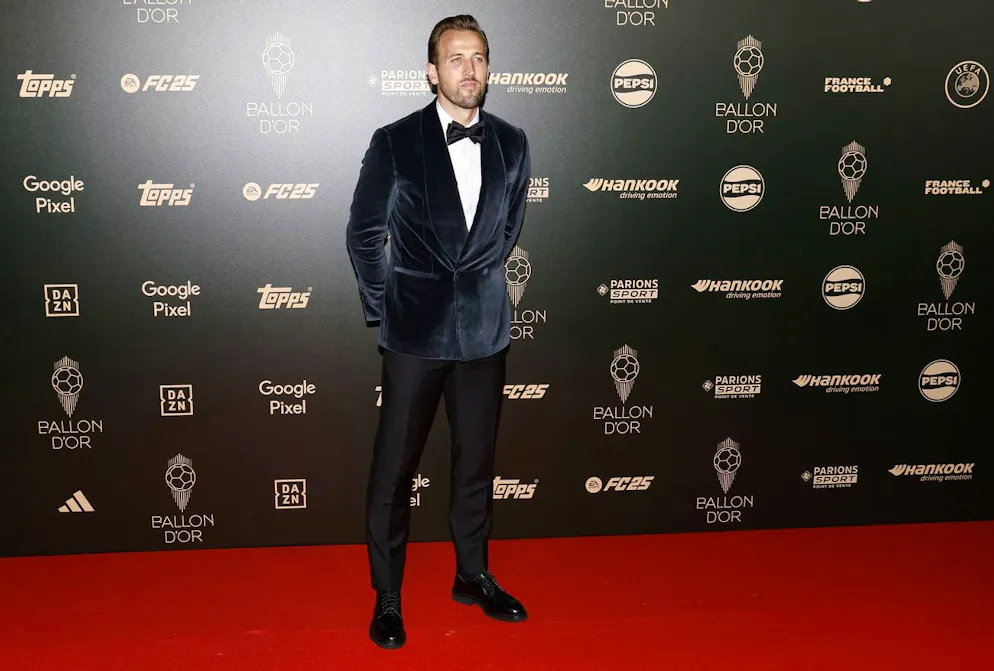 Ballon d'Or 2024. Harry Kane a également choisi un style sobre.