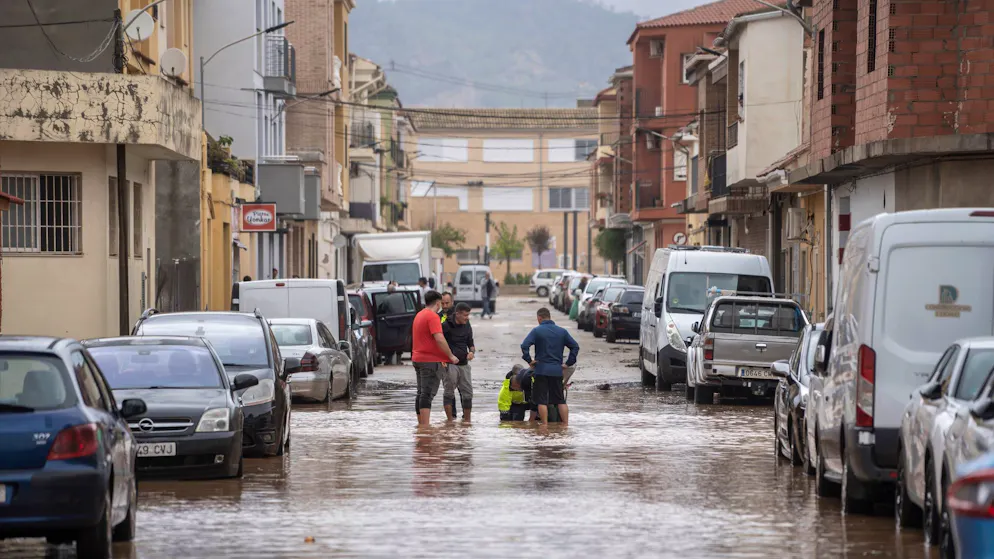 Weggespülte Autos und entgleister Schnellzug in Spanien - Gallery. Erst am Donnerstag soll sich die Lage in ganz Spanien wieder entspannen. (Foto aktuell)