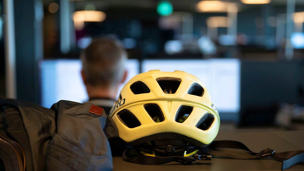 Verkehrssicherheit. Drei von fünf setzen auf dem Velo einen Helm auf