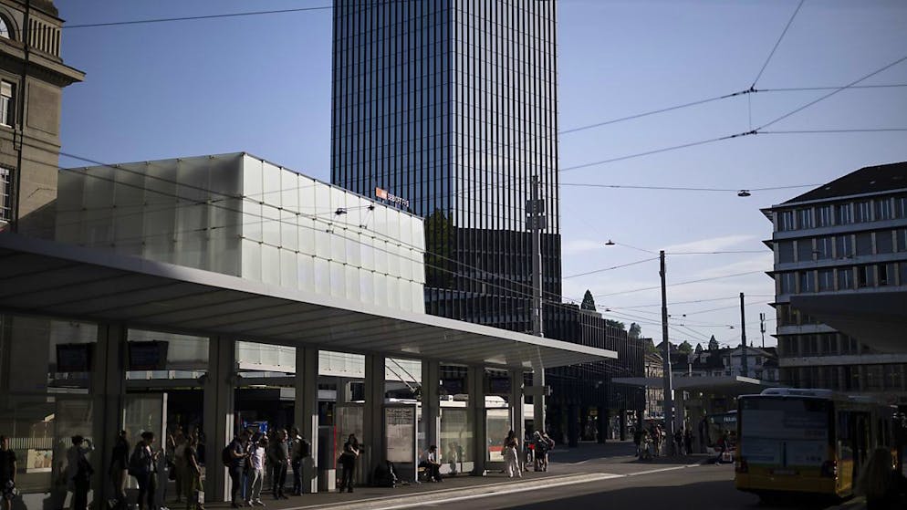 Im St. Galler Rathaus bleibt alles wie bisher: Die wiedergewählten Stadtratsmitglieder behalten für weitere vier Jahre ihre Direktionen. (Archivbild)