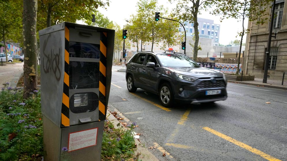 Protest gegen neue Super-Radarfallen in Frankreich - Gallery. Frankreichs Automobilklub vermutet hinter dem Hochrüsten der Radarfallen staatliche Abzocke (Archivbild).