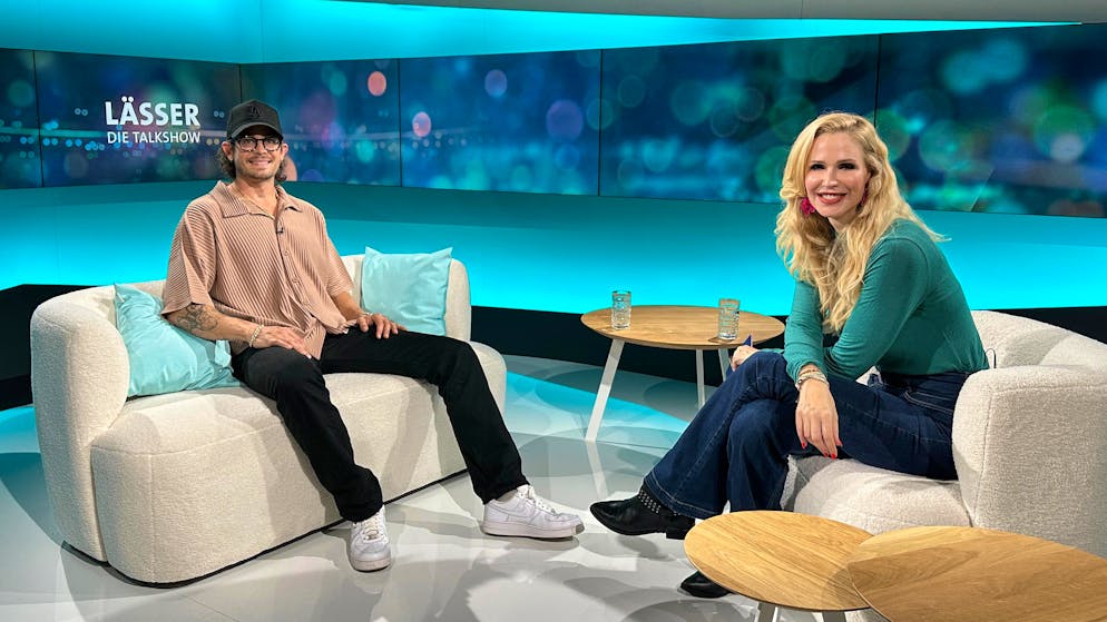 Latino singer Loco Escrito. 