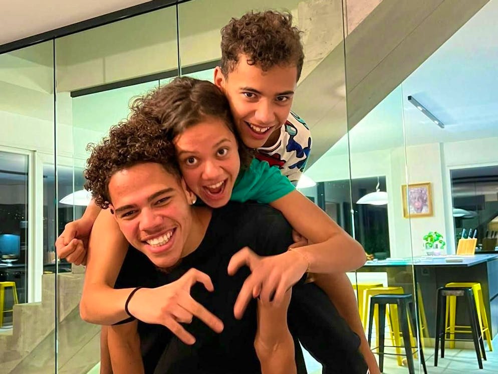 The football-mad Beney family. The Beney siblings: FCB star Roméo (19), YB super talent Iman (18) and her younger brother Pablo (14).