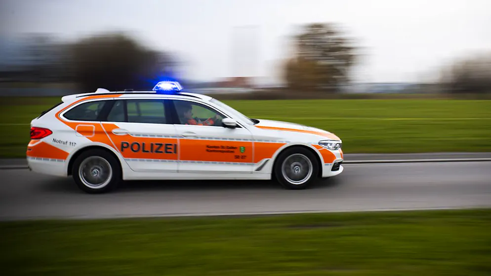 Die Kantonspolizei St. Gallen rückte wegen zwei Geisterfahrern aus.