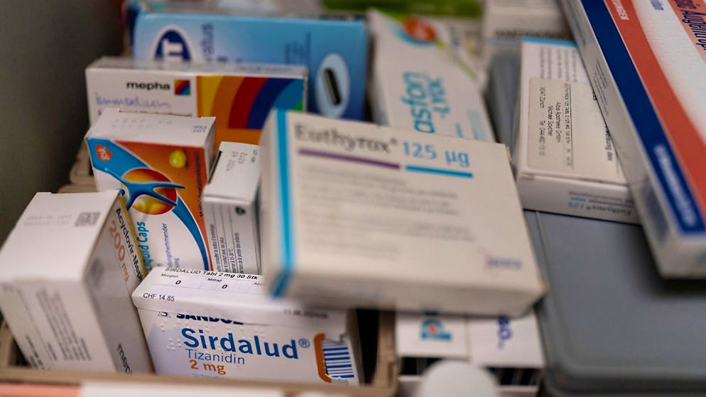 I fatti più importanti per la Svizzera e il Ticino nel 2024. Dal 1° dicembre i prezzi di quasi 300 medicamenti sono stati abbassati su decisione del Consiglio federale. Corrisponde al 55% dei preparati originali esaminati dall'Ufficio federale della sanità pubblica (UFSP). In media i medicamenti saranno più economici del 12%.