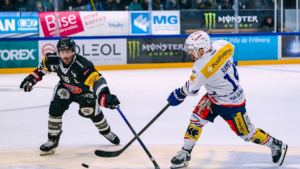 Die jungen Klotener überzeugten: Mischa Ramel bringt Fribourgs Routinier Raphael Diaz in Schwierigkeiten