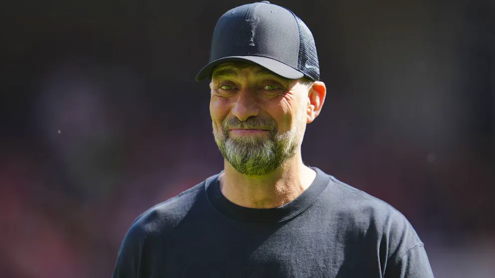 Jürgen Klopp spricht über seinen Red-Bull-Deal und die harsche Kritik aus Deutschland.