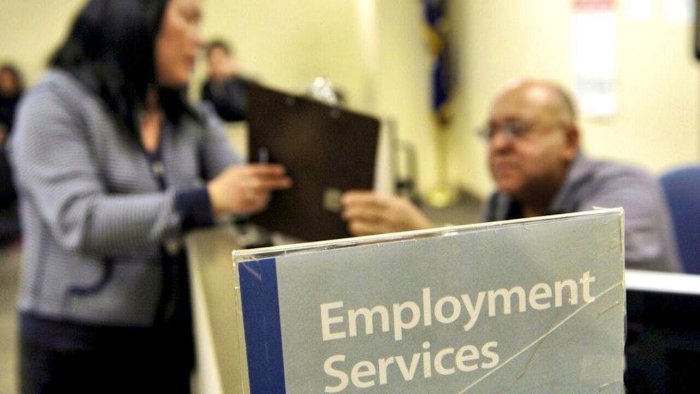 Situation on US labor market clouded by hurricanes and Boeing strike (symbolic image)