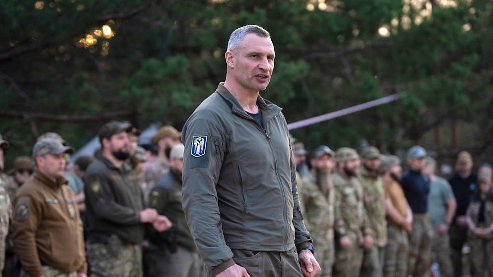 Guerra. I droni russi colpiscono un edificio residenziale a Kiev