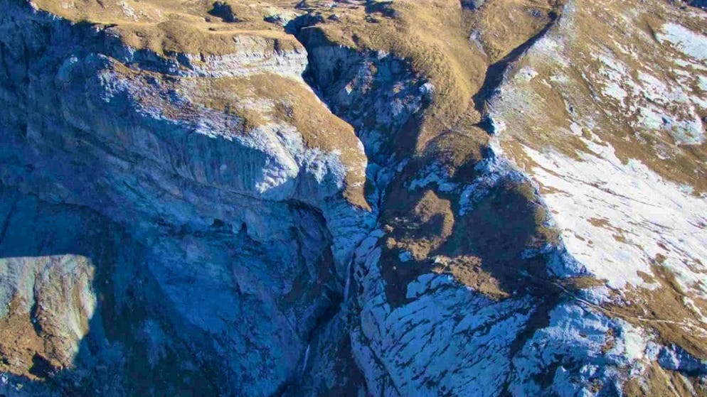 A 28-year-old died in a canyoning accident between the upper and lower Segnas floor on Friday.