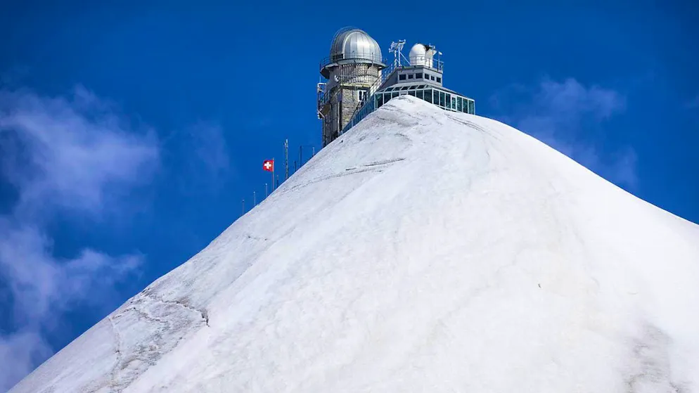 The Sphinx Observatory on the Jungfraujoch: there is currently a thaw.