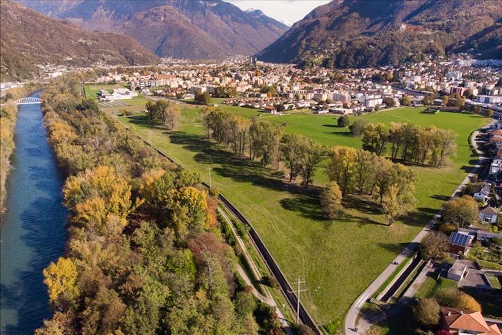 I terreni della Saleggina si trovano a pochi metri dall'acqua del fiume Ticino