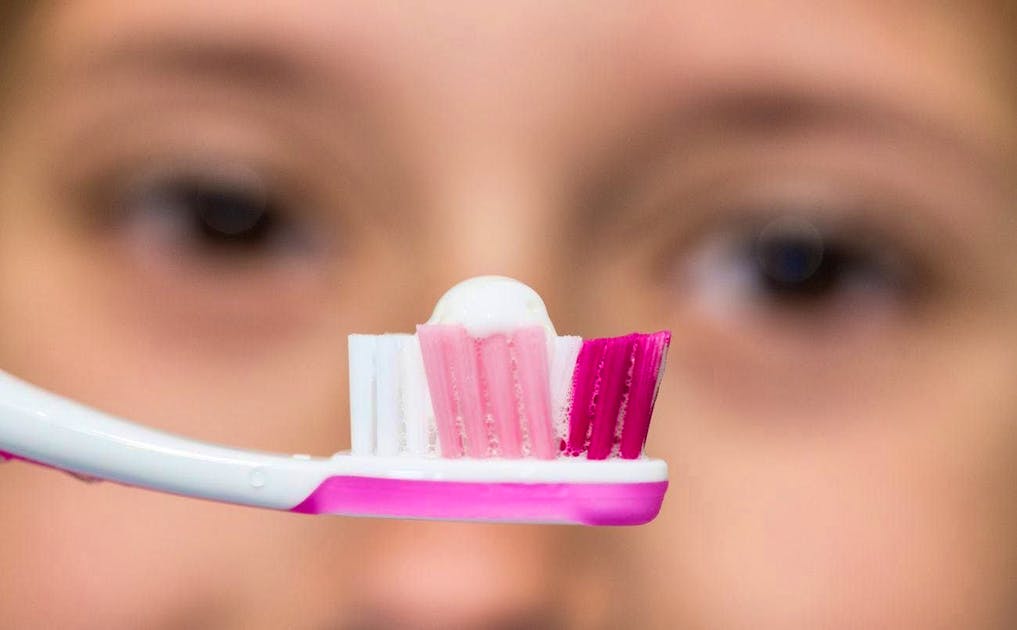 Sorriso Smagliante e Denti Sani: 5 Consigli Facili per una Routine Orale Impeccabile