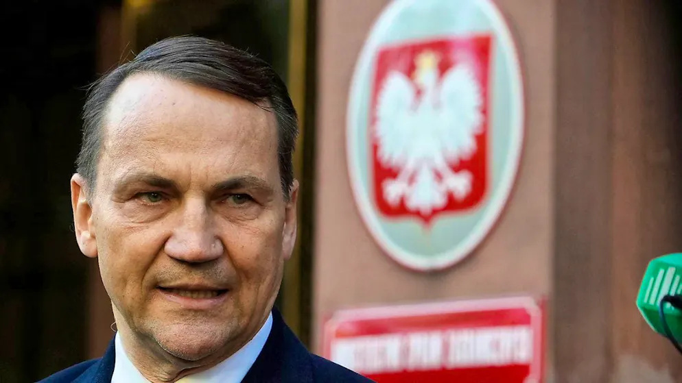 ARCHIVE - Poland's Foreign Minister Radek Sikorski speaks to the media in front of the Foreign Ministry. Photo: Czarek Sokolowski/AP/dpa