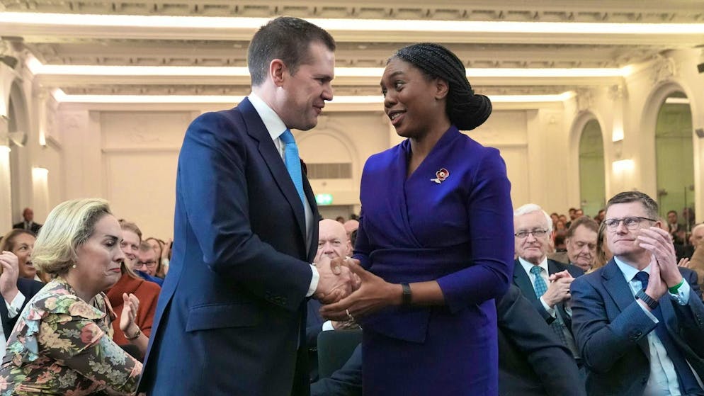 New leader leads British Conservatives on right-wing course - Gallery. Badenoch prevailed against her rival Robert Jenrick.