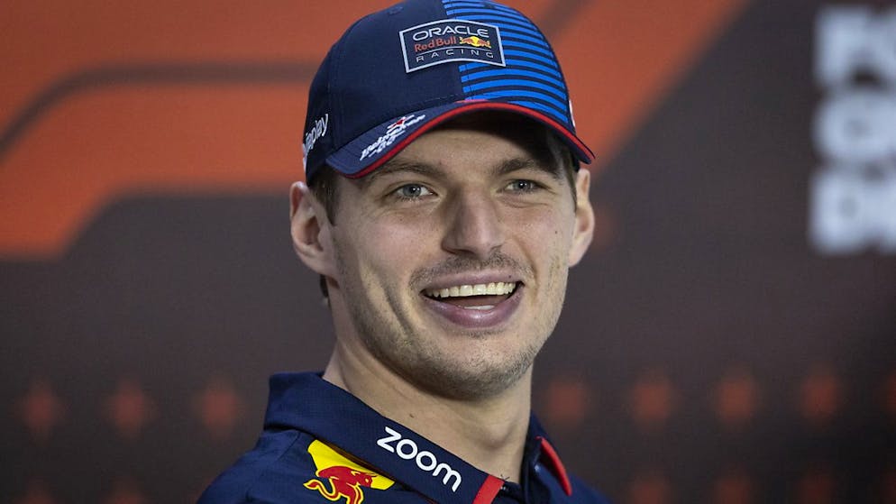 Max Verstappen can't help but laugh. We won in Brasilien von Startplatz 17 aus