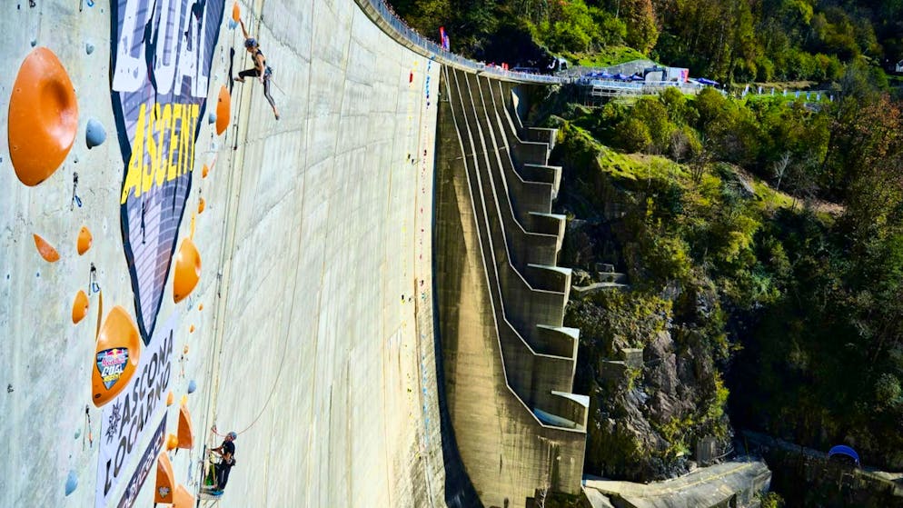 Climbing spectacle on the 220-meter dam in the Verzasca Valley. The Austrians were already considered the favorites in the run-up to the event and lived up to their role. They climbed the six increasingly difficult pitches flawlessly and at a record pace.
