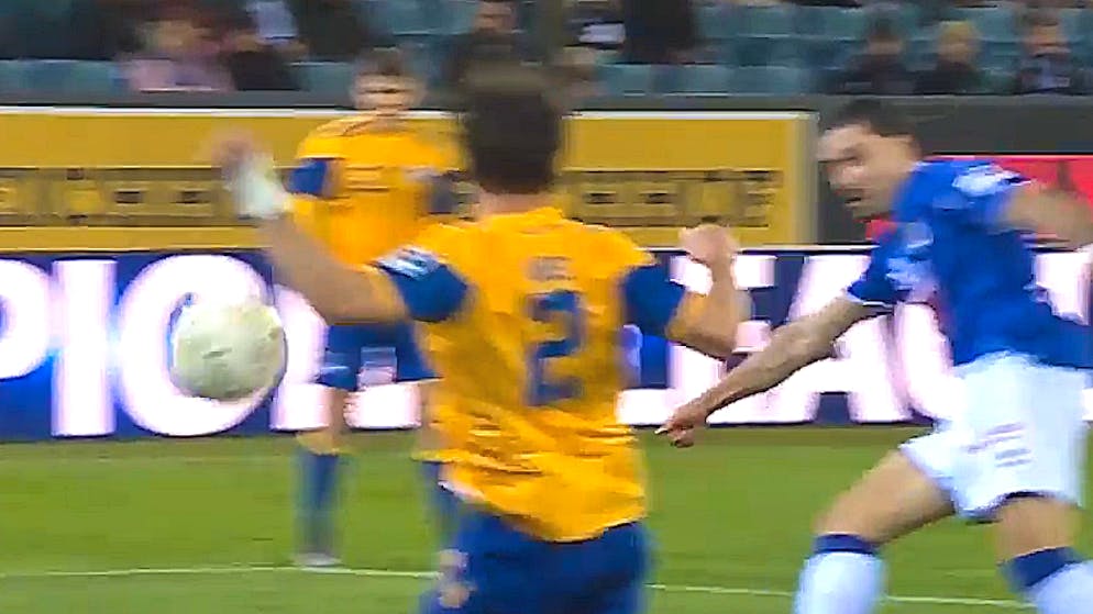 VAR error in Lucerne. New TV pictures show: The ball was not on the arm at the second penalty whistle