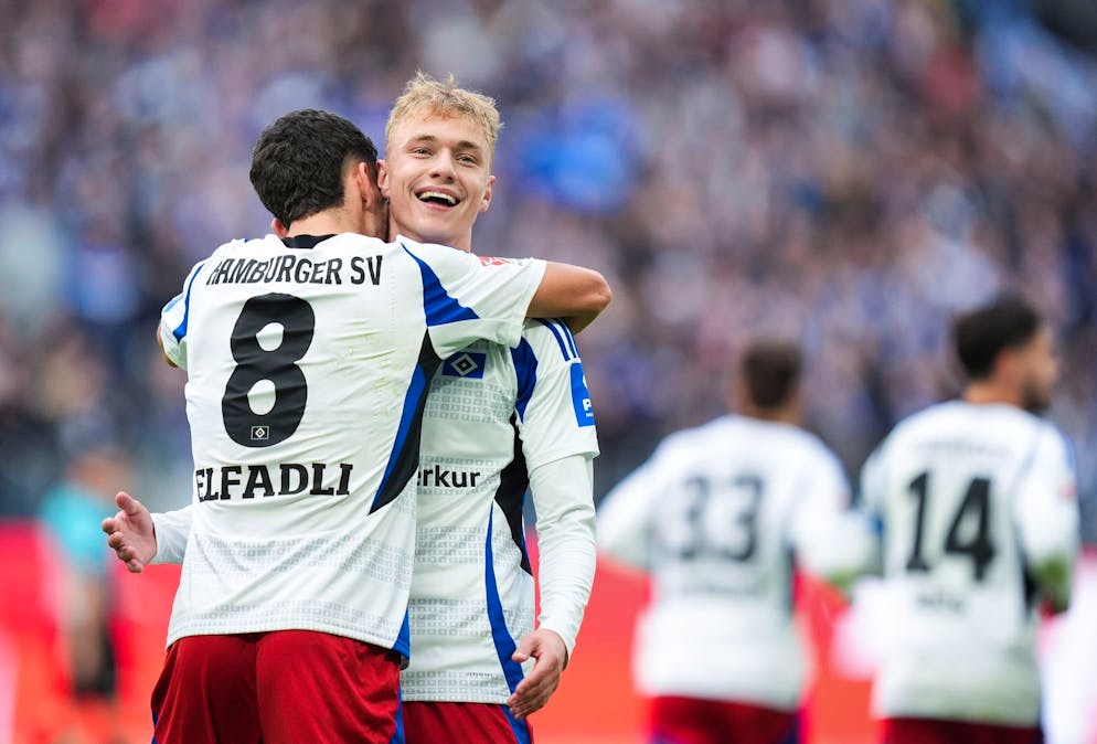 Der offensive Mittelfeldspieler, derzeit vom Hamburger SV ausgeliehen, ist ein Schlüsselspieler für die tschechische U21. Trotz einer Niederlage im Auftaktspiel gegen England bleibt er ein Hoffnungsträger für sein Team.