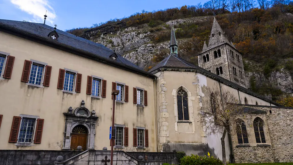 L'enquête «reste d'actualité». Encore des étapes pour faire la lumière à l'abbaye de St-Maurice