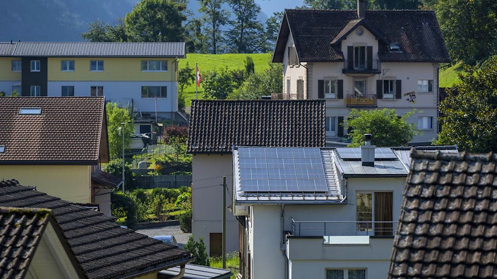 Die Zinsen für Festhypotheken sind gesunken. Auch die Inflation dürfte durch den Referenzzinssatz etwas abflachen. (Symbolbild)