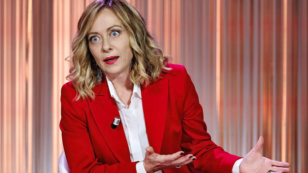 Depuis son arrivée au pouvoir en 2022, Giorgia Meloni mène une politique migratoire stricte pour stopper les dizaines de milliers de migrants qui arrivent chaque année sur les côtes italiennes en provenance d'Afrique du Nord