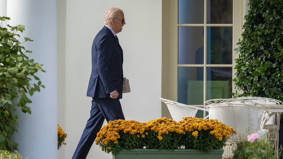 Joe Biden ist am 4. November im Weissen Haus unterwegs.