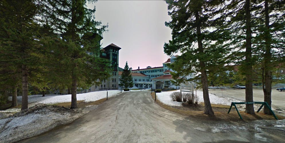 Hier wird das erste Resultat der US-Wahl bekannt: Das stillgelegte Balsams Hotel.